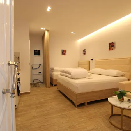 Daire Reni Risi Deluxe