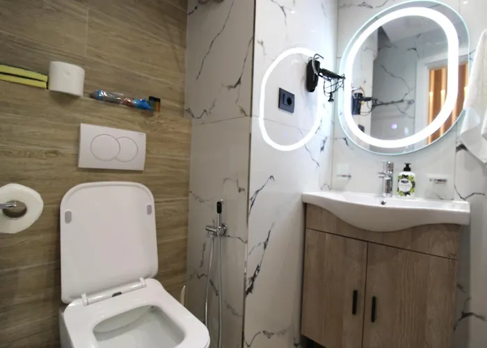 Reni Risi Deluxe Sarandë